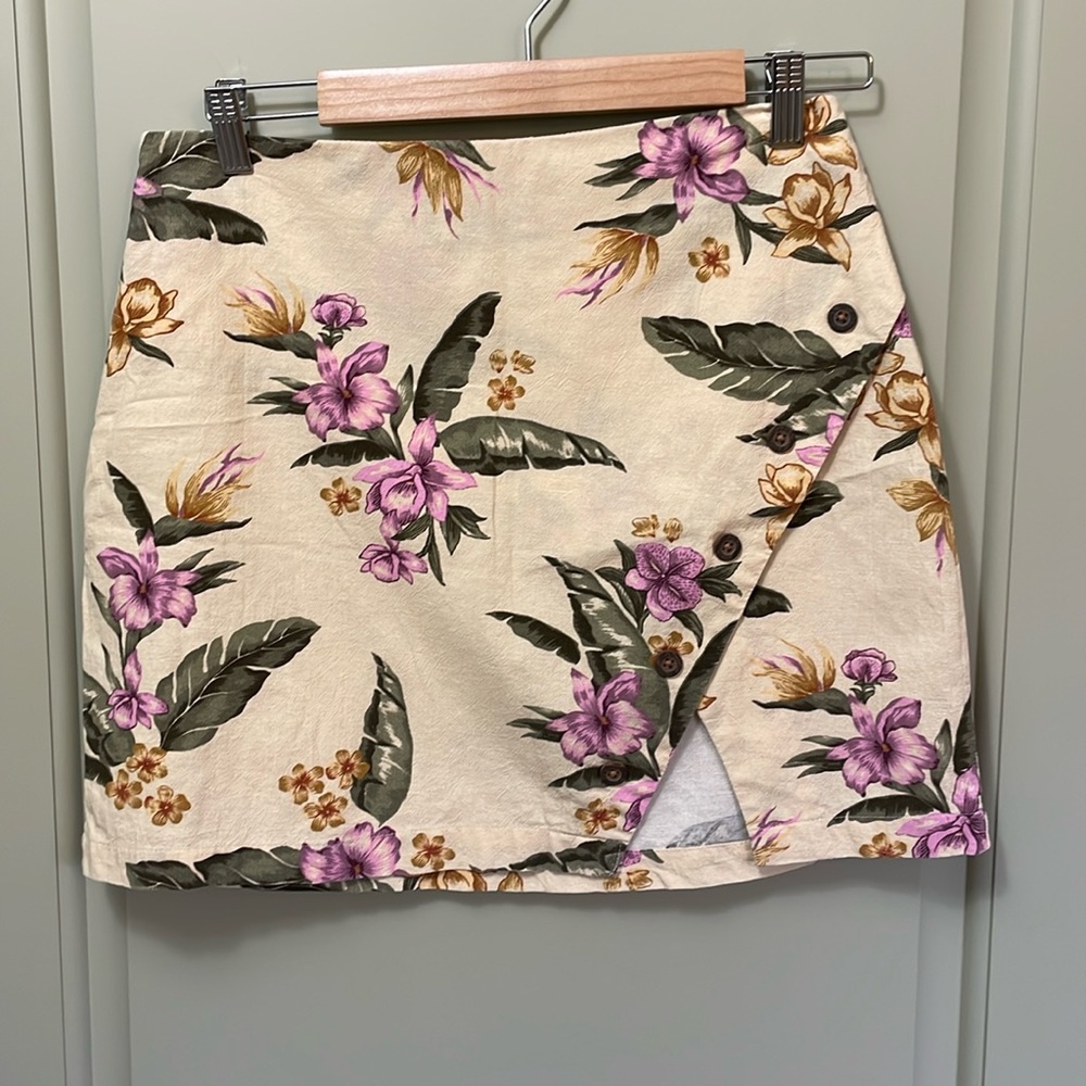 Billabong Hawaiian print skirt